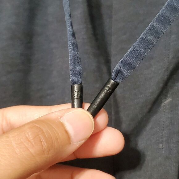 Lululemon Mens Drawstring Athletic Shorts Size Medium Navy Grey Casual Gym - Picture 4 of 16